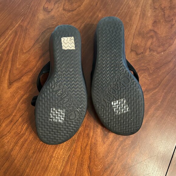 NWT - SKECHERS Rumblers Young At Heart Wedge Sandal - Picture 3 of 4